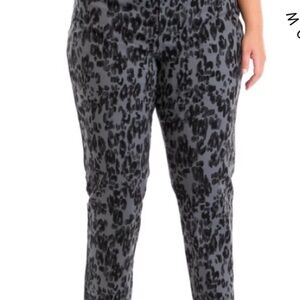 New! Gloria Vanderbilt Black and Gray Leopard Print Pants. Gorgeous! Size 22W
